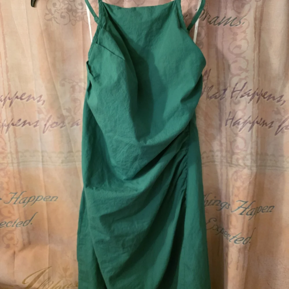 Lulu's Vibrant Green Midi Dress - Picture 1 of 9